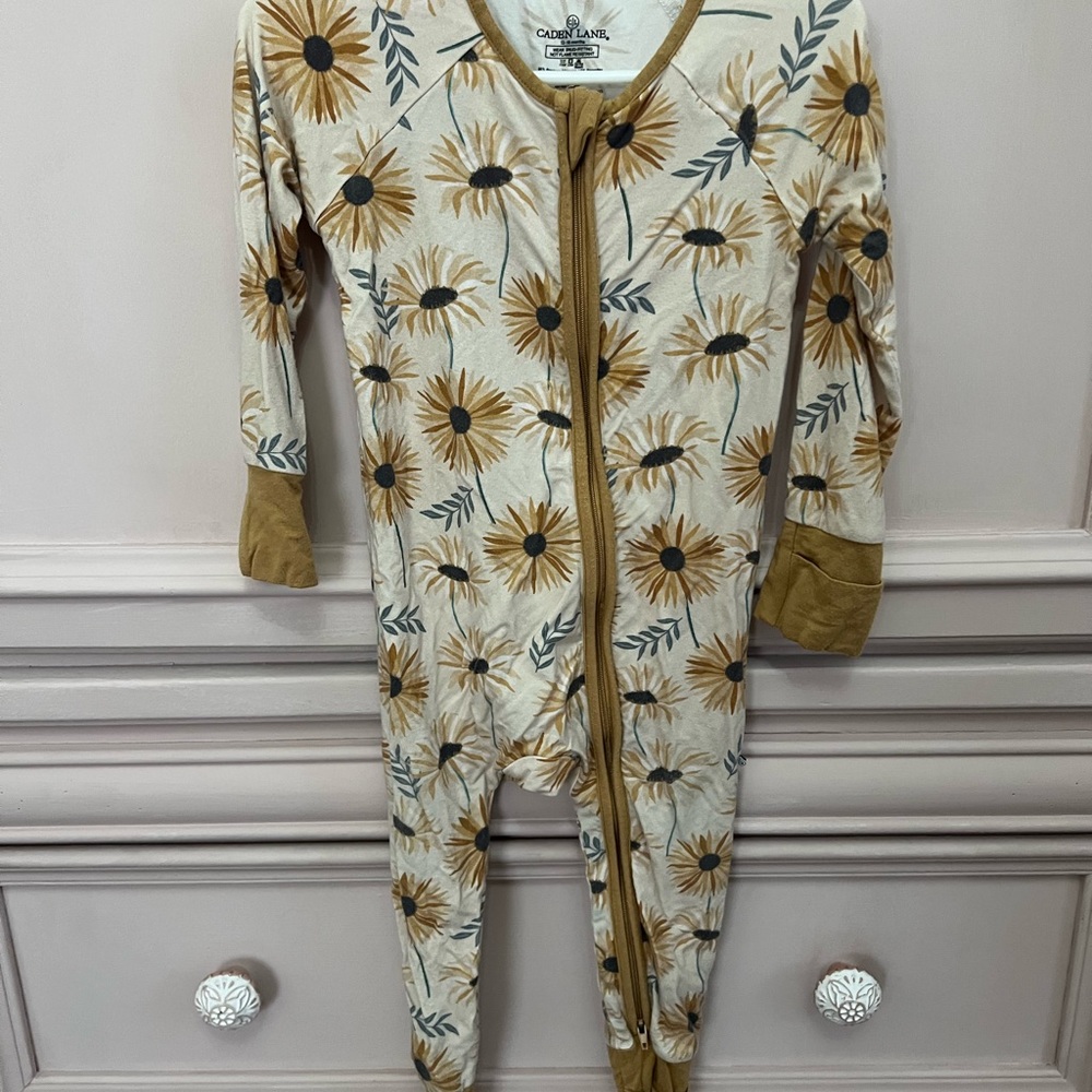 CADEN LANE CONVERTIBLE ZIP ROMPER 12-18M